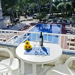 Rvapartaments Treumal Park 아파트호텔