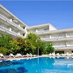Rvapartaments Treumal Park 3*