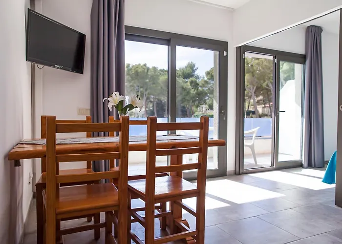 Apart-hotel Rvapartaments Treumal Park 3*