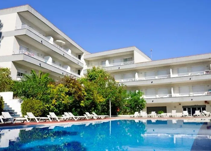 Rvapartaments Treumal Park 3*